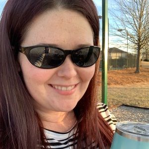 Meet your Posher, Brittney